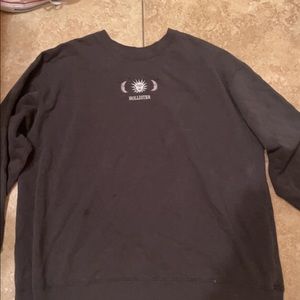 hollister crew neck